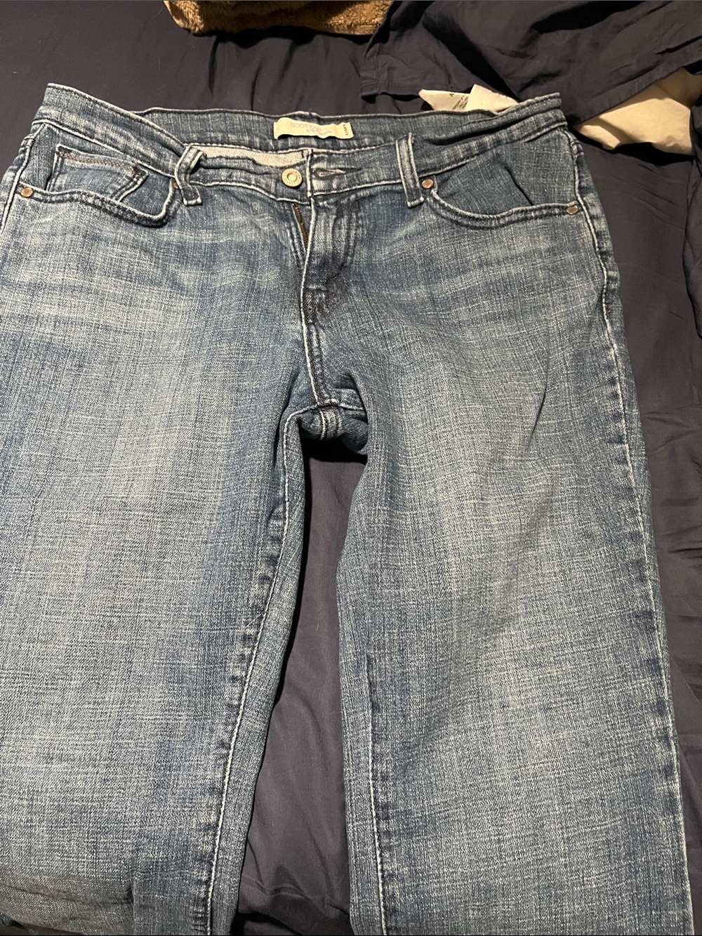 Women's Straight Leg Light Wash Jeans